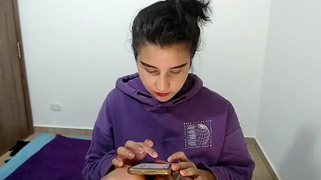 A LittlePrinces online show from December 29, 10:36 pm
