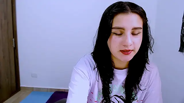 A LittlePrinces online show from January 8, 8:39 pm