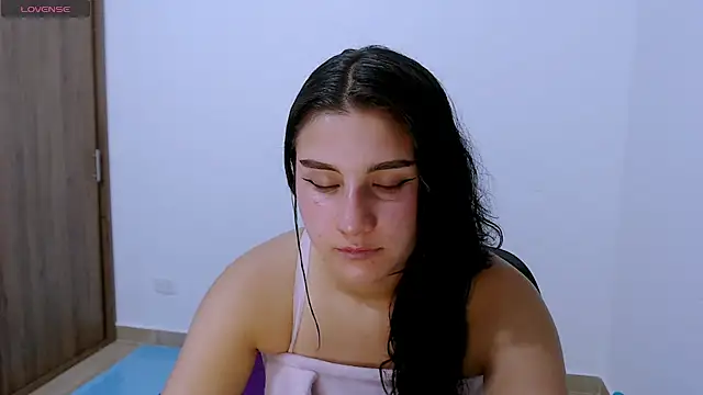 A LittlePrinces online show from January 22, 2:15 am