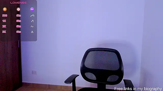A LittlePrinces online show from February 14, 7:54 pm