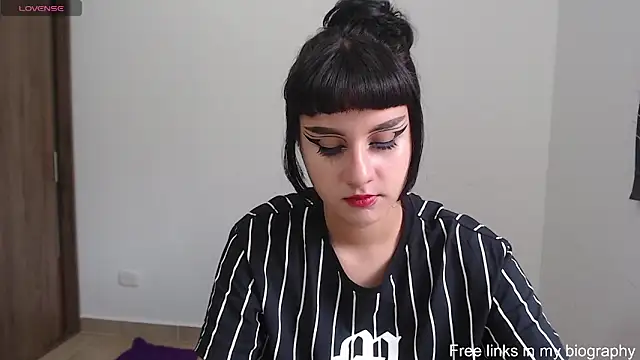 A LittlePrinces online show from February 20, 4:57 pm