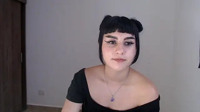 A LittlePrinces online show from February 25, 7:14 pm