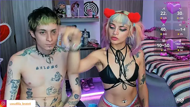 Snapshot of badeyes_crazygoat chatting on February 15, 6:59 pm badeyes crazygoat online show from February 15, 6:59 pm