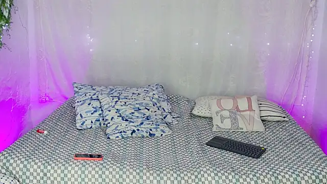 lau sil online show from October 11, 9:35 pm