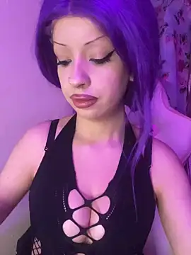 Snapshot of Katalinastarr chatting on December 18, 3:44 pm Katalinastarr online show from December 18, 3:44 pm