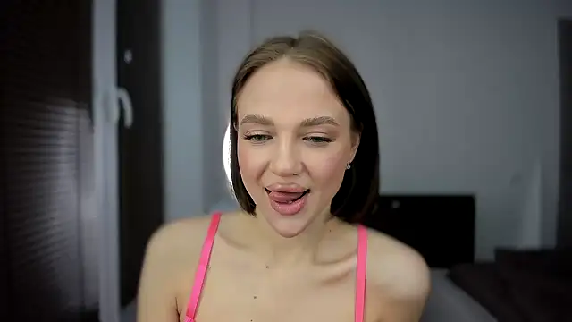 sarahphyllis online show from January 7, 5:53 pm