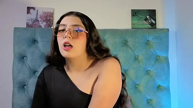 Paola Lyon  online show from September 24, 6:22 pm