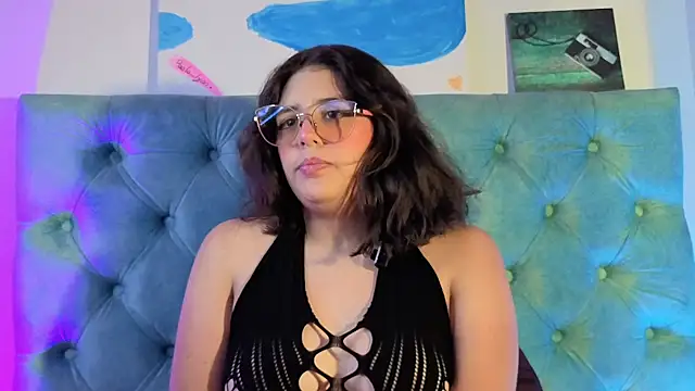 Paola Lyon  online show from March 9, 12:09 pm