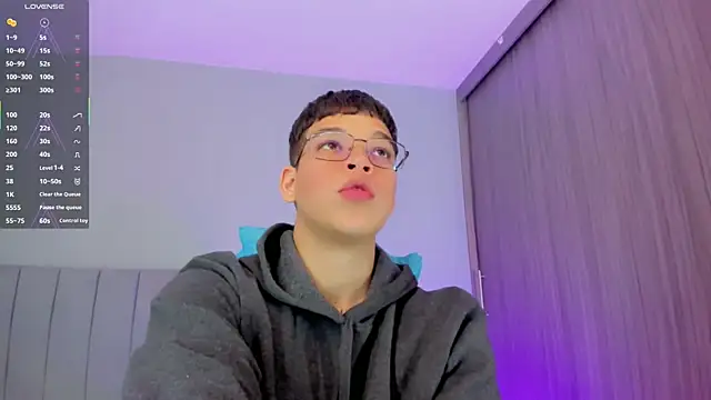 jake and joaquin online show from March 10, 8:37 am
