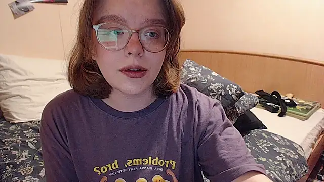 Snapshot of Chmiri_cb chatting on September 21, 5:14 pm Chmiri cb online show from September 21, 5:14 pm