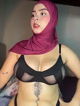 Snapshot of aneesa_darzi chatting on February 28, 6:09 pm aneesa darzi online show from February 28, 6:09 pm