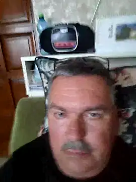 Snapshot of Tbone17 chatting on April 10, 3:50 pm Tbone17 online show from April 10, 3:50 pm