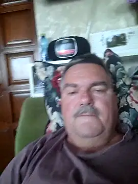 Snapshot of Tbone17 chatting on April 25, 4:26 am Tbone17 online show from April 25, 4:26 am