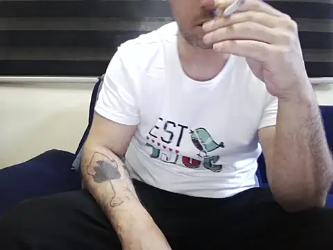 Snapshot of Arabeyes chatting on October 24, 3:19 pm Arabeyes online show from October 24, 3:19 pm