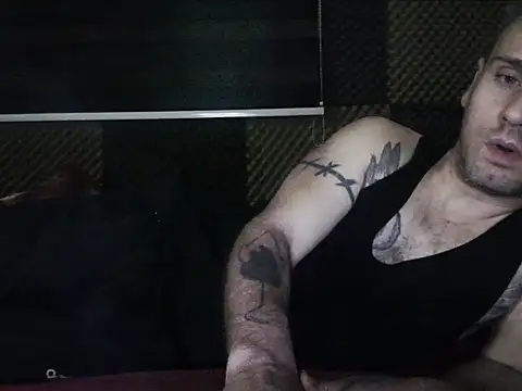 Snapshot of Arabeyes chatting on February 13, 11:23 pm Arabeyes online show from February 13, 11:23 pm