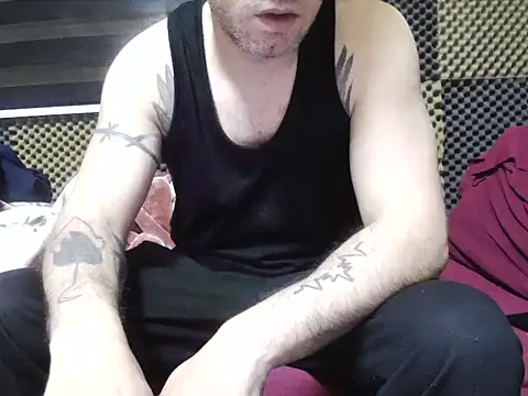 Snapshot of Arabeyes chatting on February 19, 11:23 pm Arabeyes online show from February 19, 11:23 pm