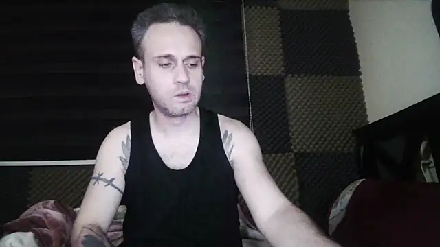 Snapshot of Arabeyes chatting on March 8, 10:46 pm Arabeyes online show from March 8, 10:46 pm