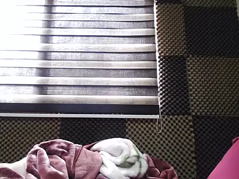 Snapshot of Arabeyes chatting on March 19, 1:04 pm Arabeyes online show from March 19, 1:04 pm