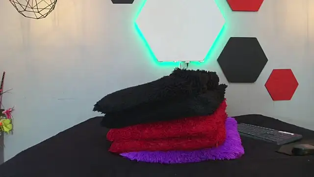 martinaclark online show from March 16, 3:47 am