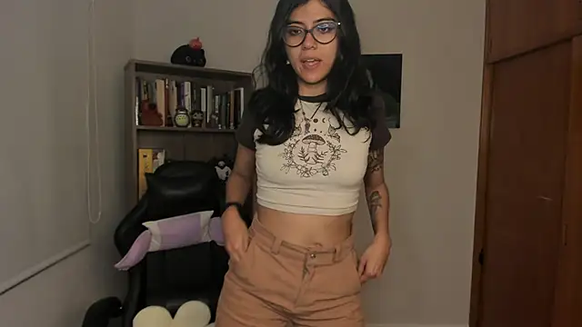 valerie  skyy online show from January 16, 1:53 am