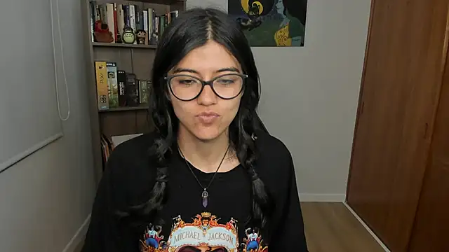 valerie  skyy online show from January 19, 2:59 am