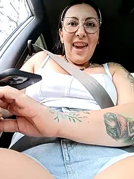 my-kitty online show from November 8, 7:45 pm