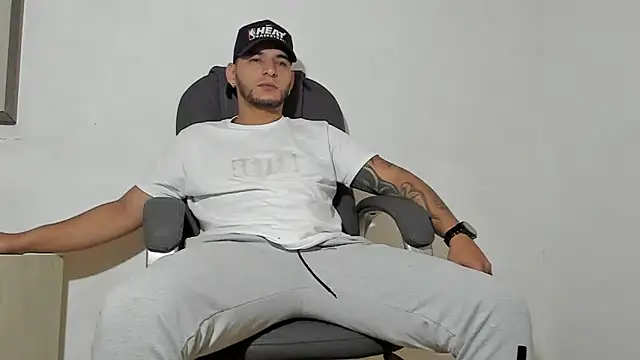 iandygrasso online show from December 30, 12:42 pm