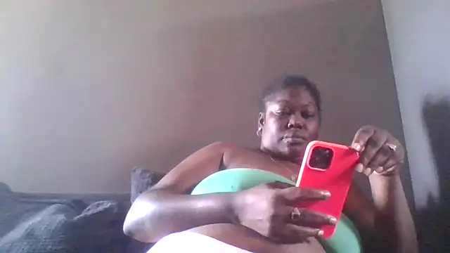 Snapshot of XgeileKutje chatting on April 14, 2:45 pm XgeileKutje online show from April 14, 2:45 pm