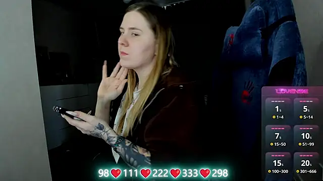 Olivia Munk online show from March 21, 8:19 am