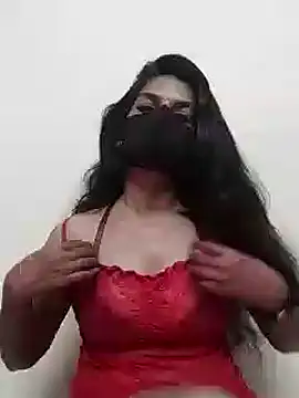 Shuttii 25 online show from December 5, 6:00 pm