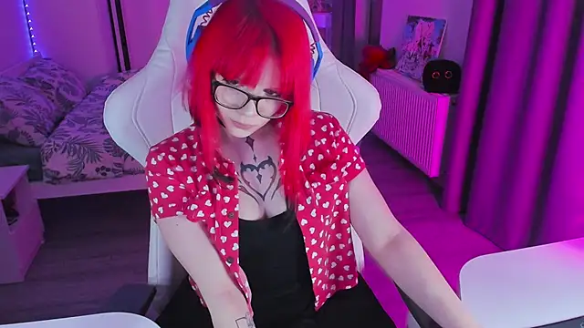 Snapshot of Yumi_Youkai chatting on February 14, 3:22 am Yumi Youkai online show from February 14, 3:22 am