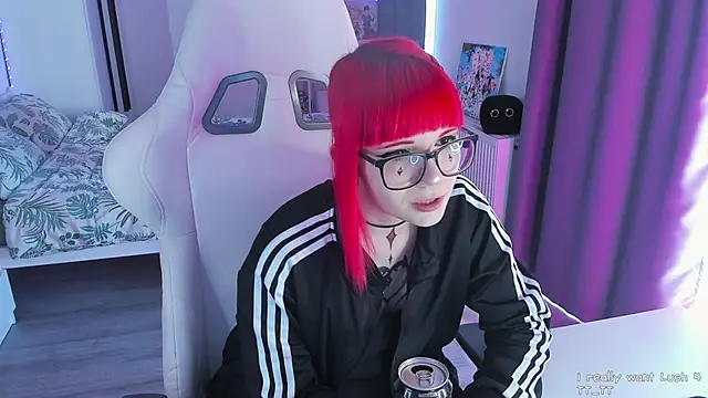 Snapshot of Yumi_Youkai chatting on February 19, 8:33 am Yumi Youkai online show from February 19, 8:33 am