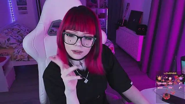 Snapshot of Yumi_Youkai chatting on February 14, 9:55 pm Yumi Youkai online show from February 14, 9:55 pm