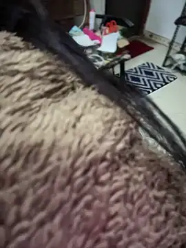 PARI Hun online show from January 5, 5:30 pm