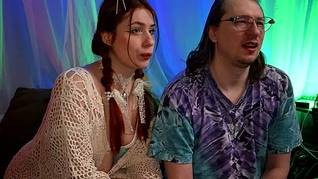 Claudia and elon  online show from May 13, 4:43 am