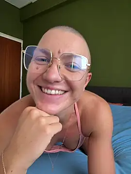 Snapshot of PaulinaSchubert1 chatting on July 21, 12:51 pm PaulinaSchubert1 online show from July 21, 12:51 pm