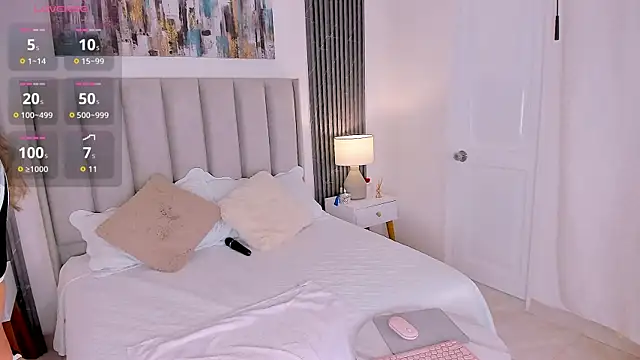 Snapshot of NOVACY-SANTOS chatting on October 12, 4:17 pm NOVACY-SANTOS online show from October 12, 4:17 pm