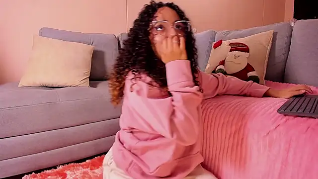 DAHLIA BROWNIE online show from December 17, 4:29 am