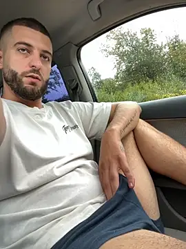 Snapshot of ElChapoGuzman95 chatting on September 25, 5:33 am ElChapoGuzman95 online show from September 25, 5:33 am