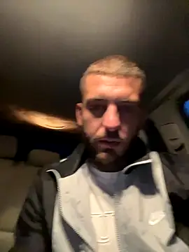 Snapshot of ElChapoGuzman95 chatting on October 3, 3:58 am ElChapoGuzman95 online show from October 3, 3:58 am