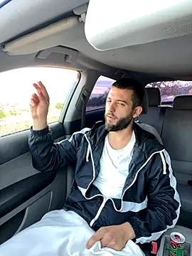 Snapshot of ElChapoGuzman95 chatting on October 14, 5:30 am ElChapoGuzman95 online show from October 14, 5:30 am