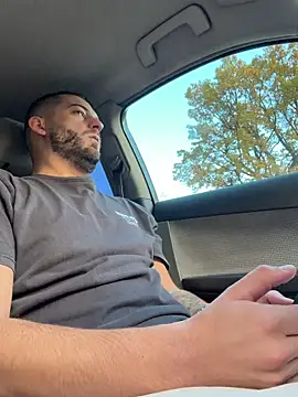 Snapshot of ElChapoGuzman95 chatting on October 28, 5:33 am ElChapoGuzman95 online show from October 28, 5:33 am