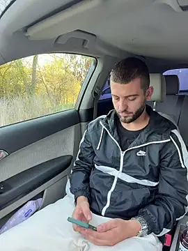 Snapshot of ElChapoGuzman95 chatting on November 2, 7:22 am ElChapoGuzman95 online show from November 2, 7:22 am