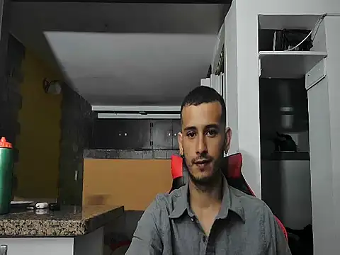 talktome4 online show from February 23, 12:41 am