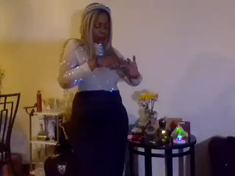 Snapshot of BlaqLadyRedlips chatting on January 6, 6:36 am BlaqLadyRedlips online show from January 6, 6:36 am