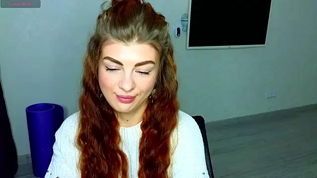 Snapshot of _comefeelme_ chatting on February 23, 4:17 am comefeelme online show from February 23, 4:17 am