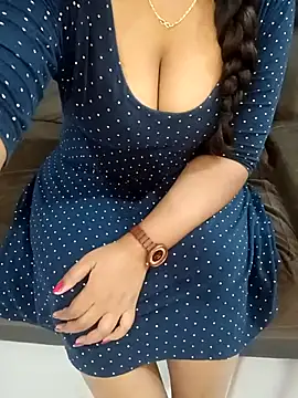 Mounika25 online show from March 10, 7:40 pm