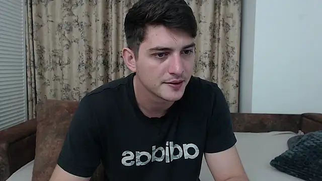 Snapshot of AndyFame chatting on December 3, 2:03 am AndyFame online show from December 3, 2:03 am