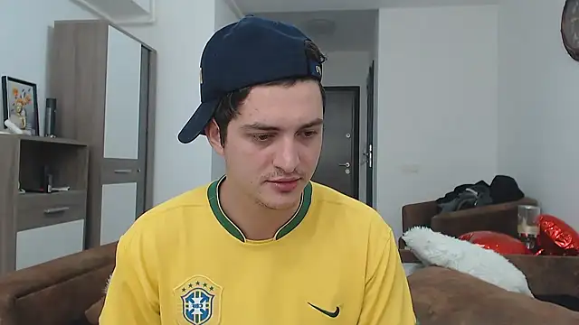 Snapshot of AndyFame chatting on February 19, 10:34 am AndyFame online show from February 19, 10:34 am