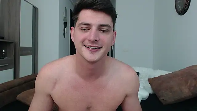 Snapshot of AndyFame chatting on March 13, 5:54 am AndyFame online show from March 13, 5:54 am